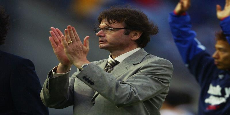 Tân HLV Philippe Troussier - Những điều thú vị ít người biết 2 Biệt danh "Phù thuỷ trắng" của HLV Philippe Troussier