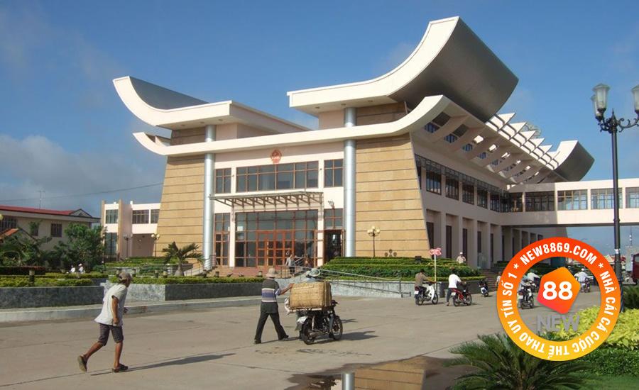 Sang Campuchia đá gà theo đường đi chính ngạch 